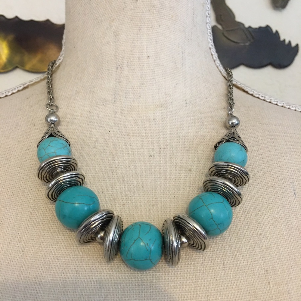 Southwest silver tone & faux turquoise necklace
